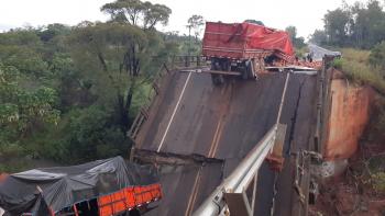 CATASTRÓFICO: Puente de Gs. 16 mil millones se derrumba y deja varios muertos